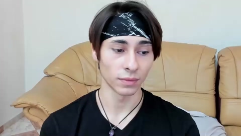kevin_hug  27-08-2022